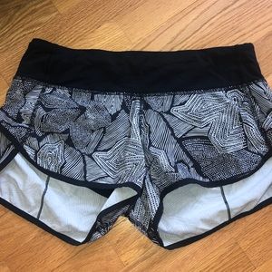 Lululemon Speed Shorts Black and White